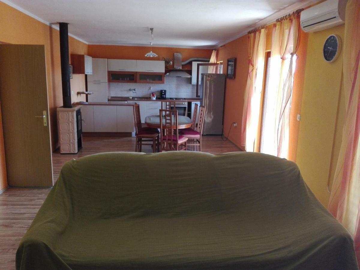 Apartment Luka Trogir Exterior photo