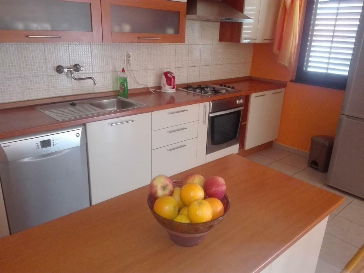 Apartment Luka Trogir Exterior photo